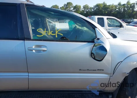 2005 Toyota 4Runner Sr5 Sport V6 z USA, uszkodzony, nr VIN JTEBU14R158046601